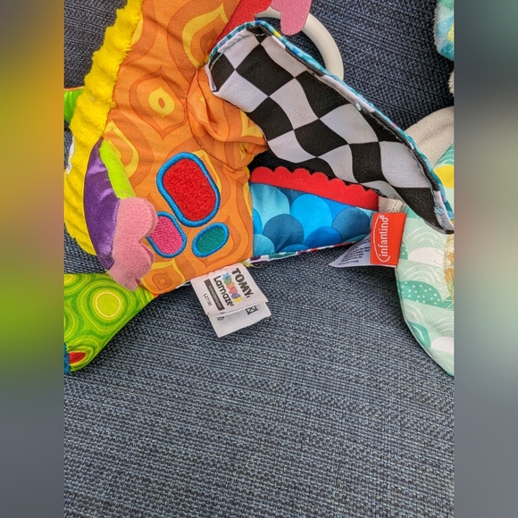 A Lot of 3 Baby Toys. La Maze dragon, Infantino koloa and F.P. book. - Picture 8 of 11